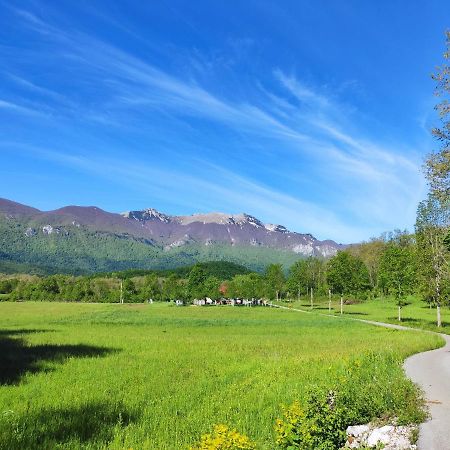 Velebit Lodge Lovinac  Eksteriør bilde