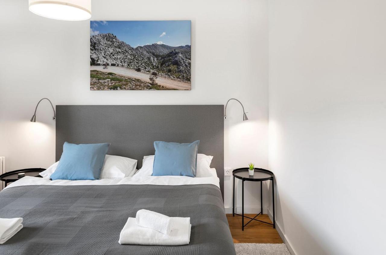 Velebit Lodge Lovinac  Eksteriør bilde